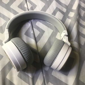 wireless headphones